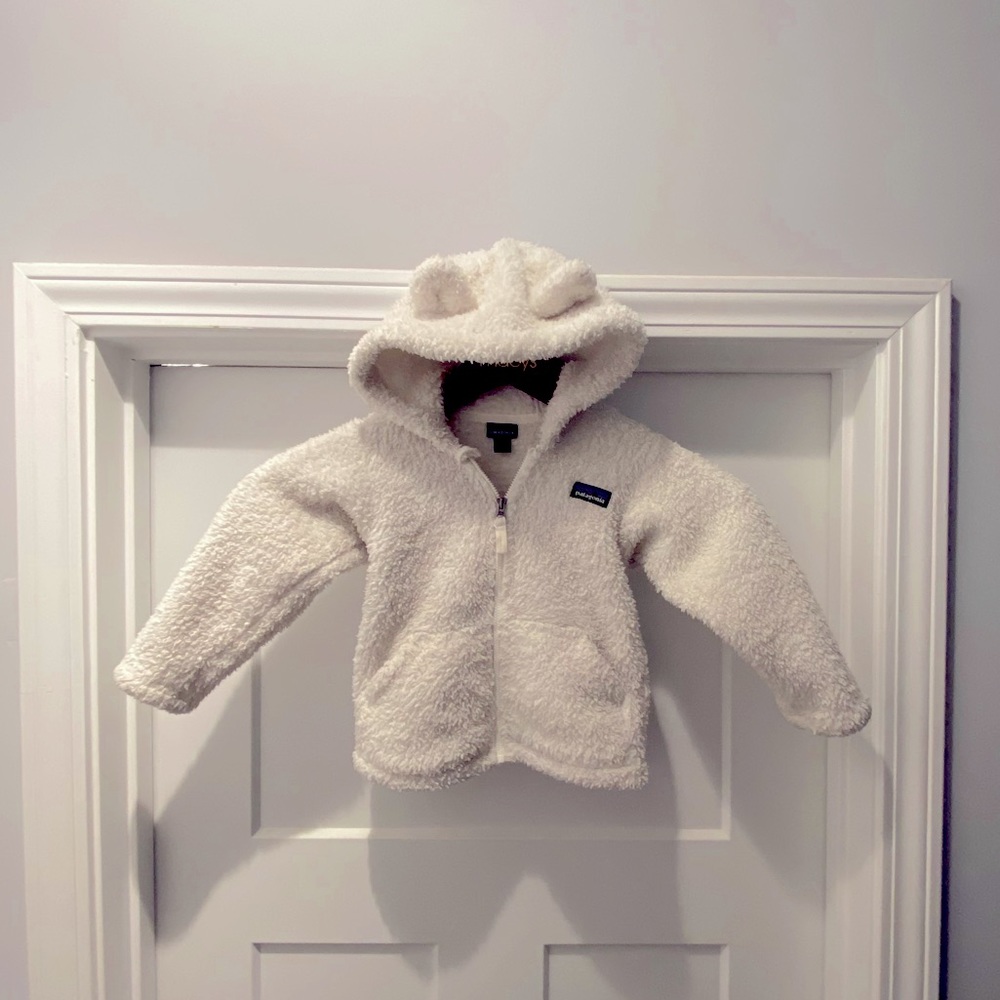 Patagonia Toddler Furry Friends Friends Hoodie. Full Zip. Ivory/cream. Size 2T